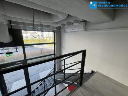Lokal użytkowy na parterze 51,52 m 35,06 m antresoli