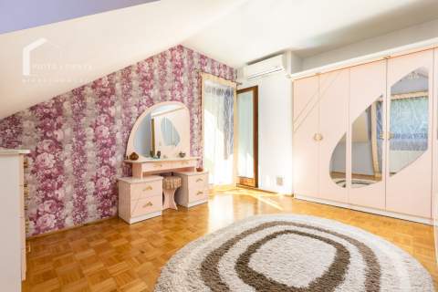 Gotowy do zamieszkania dom z dużą działką