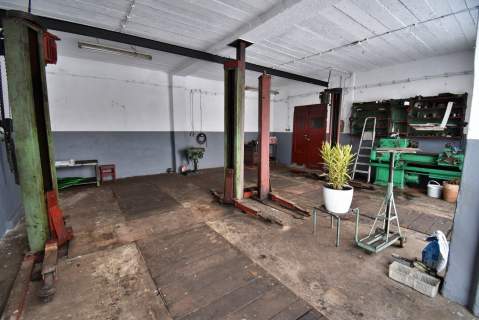 Hala, warsztat samochodowy, ok. 100 m2, Górno