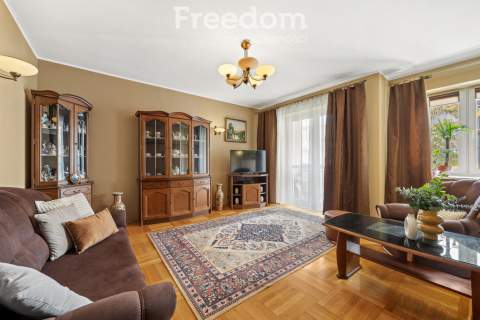 Mieszkanie 4 pokoje, balkon, Metro Bemowo