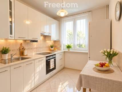 3-pokojowe mieszkanie 67,70 m w centrum Ciechanowa z dwoma balkonami