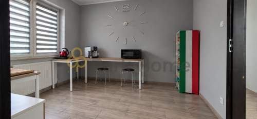 Gotowy obiekt pod siedzibę firmy 308m2 parking