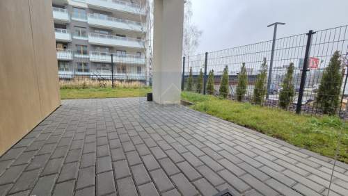 M4 Parkitka z ogródkiem i garażem