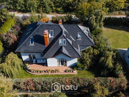 Dom wolnostojący 210 m działka 736 m 