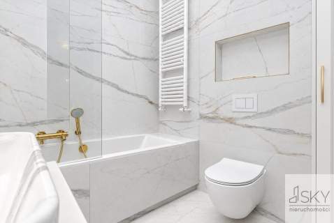 Apartament w nagrodzonej kamienicy Witolda 3840 Garaż