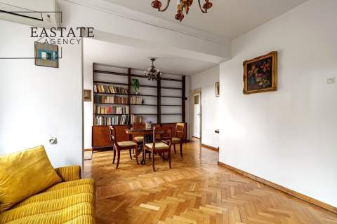 Saska Kępa oddzielna kuchnia duży balkon garaż 2 komórki
