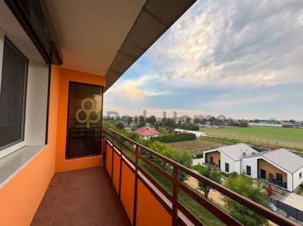 3 pokoje balkon od zaraz ostatnie piętro