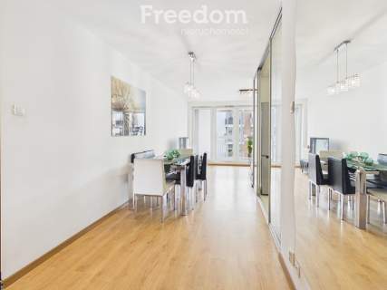 Apartament 66 m Garaż podziemny Klimatyzacja Balkon c