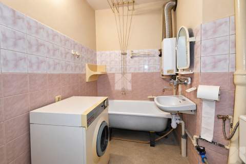 OSIEDLE KOPERNIKA / 2 POKOJE / 43,3 M / ZA SZLABANEM
