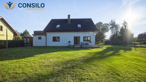 DOM WOLNOSTOJĄCY DZIAŁKA 8 AR NIEPOŁOMICE OGROD