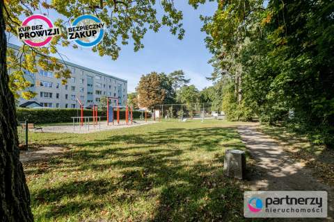 Wygodna kawalerka oddzielna kuchnia 2 minuty plaża