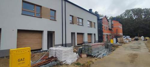 Szamocin, Las , Segment , 5 pok. , 140 m2, garaż .