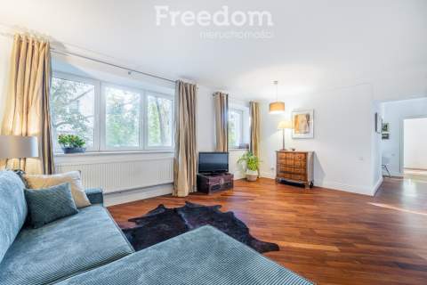 Wygodny, przestronny i klimatyczny apartament