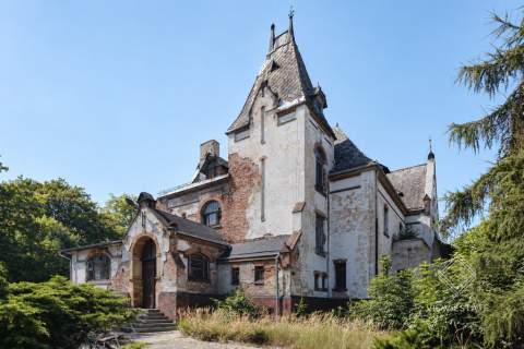 Pozwolenie na budowę budynek z historią hotel