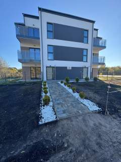 Apartament nad jeziorem z dwoma balkonami