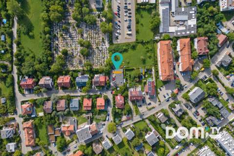 Działka 485m2, budynek 242 m2, możliwość rozbudowy