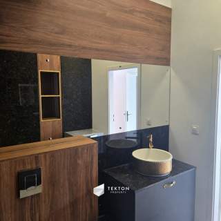 190M2 lokal do wynajęcia, parking, witryny