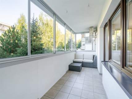 2 POKOJE 52 m BALKON OSOBNA KUCHNIA