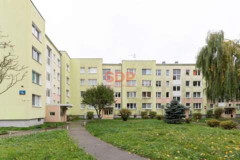 M2 Chrzanów . Stan deweloperski . KW . Parking . 3 pok kuch ....