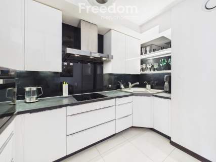 Apartament 66 m Garaż podziemny Klimatyzacja Balkon c