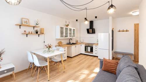 2 pokoje, balkon,parking - Stacyjna 41A, Romanówka