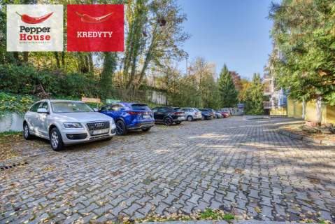 Przestronne mieszkanie z balkonem i parkingiem