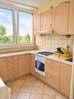 3 Pokoje dwustronne balkon piwnica dobra komunikacja