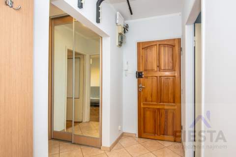 Rataje 3 pokoje balkon piwnica