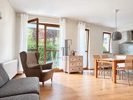 APARTAMENT Z DWOMA OGRODAMI 122 M MIASTECZKO