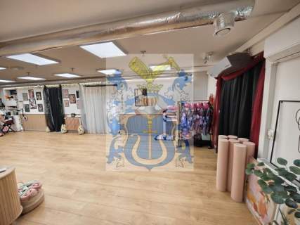 Kliny Zacisze, Dębniki lokal 82m2 parter, witryna