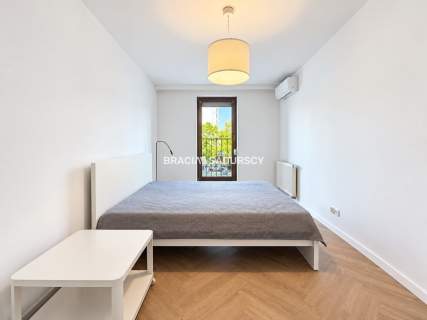 Wynajmę 2-pok, osobna kuchnia, balkon, od zaraz