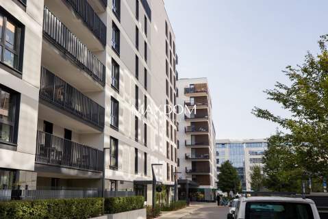Zadbane mieszkanie taras na dachu 2023r