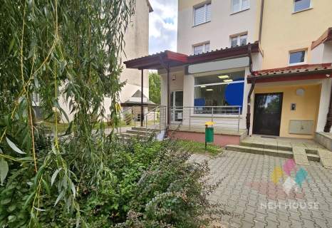 Jaroty Wilczyńskiego - lokal do wynajęcia, witryna