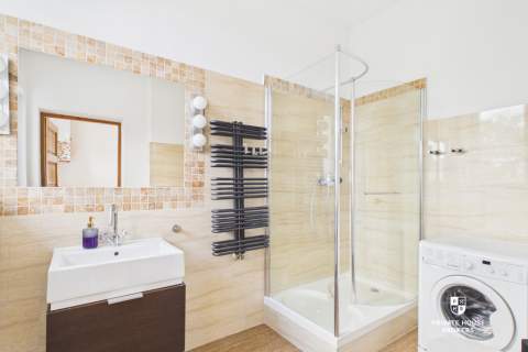 Centrum- ulica Długa 74m2/dwa niezależne pokoje