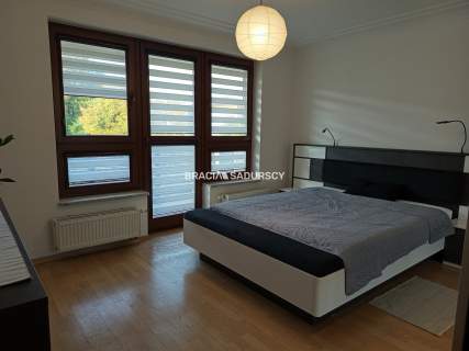 Ruczaj 52m2 2pok. oddzielna kuchnia 2 balkony