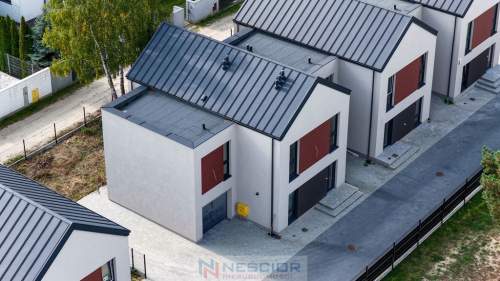 Segment narożny 140 m w stanie deweloperskim Garaż w bryle