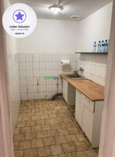 Wygodny budynek usługowo-biurowy