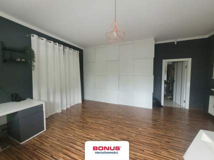 Dom 250 m z garażem i działką inwestycyjną 2,36 h