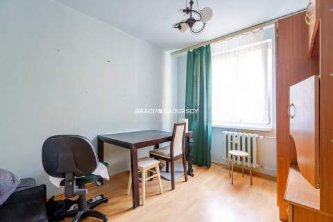 Na Stoku-2 piętro-Zieleń-Spokój-Balkon-Piwnica