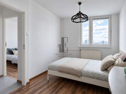 3 pokoje - balkon - ciche - po odświeżeniu