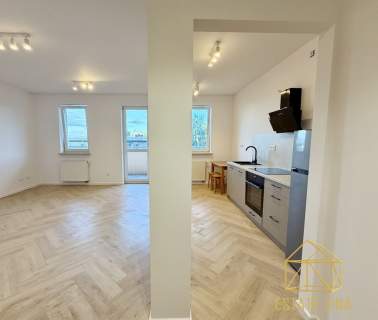 Mieszkanie po generalnym remoncie Duży balkon