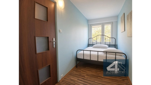 Piotrków Tryb. Os. Wyzwolenia 32 m 2 pokoje