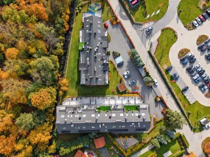 120 m Taras z widokiem na jezioro Dwa poziomy