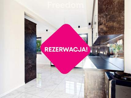 Dom z garażem i tarasem w Nowej Wsi