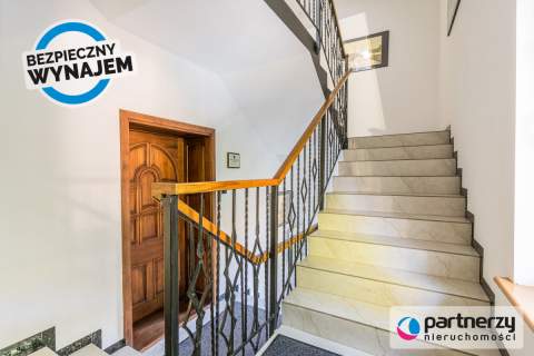 135m2 3 miejsca parkingowe, klimatyzacja,2 balkony