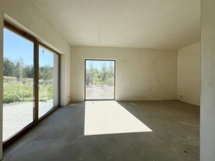Apartament z ogrodem, 2 msc postojowe, 20m2 poddasza, bez PCC