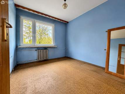 3 pokoje Balkon Do remontu Duży potencjał