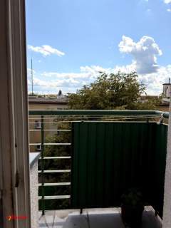 49,10 m 2 pokoje balkon osobna kuchnia dużo zieleni za oknem