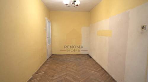 Mieszkanie z balkonem do remontu na os. Jasnym