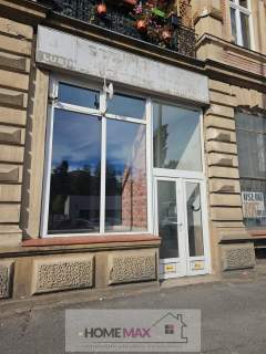 Lokal usługowy na partrze, z dużą witryną